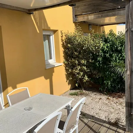 Holiday home With Garden Terrace View And Pool *