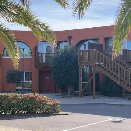 With Garden Terrace View And Pool Holiday home Agde